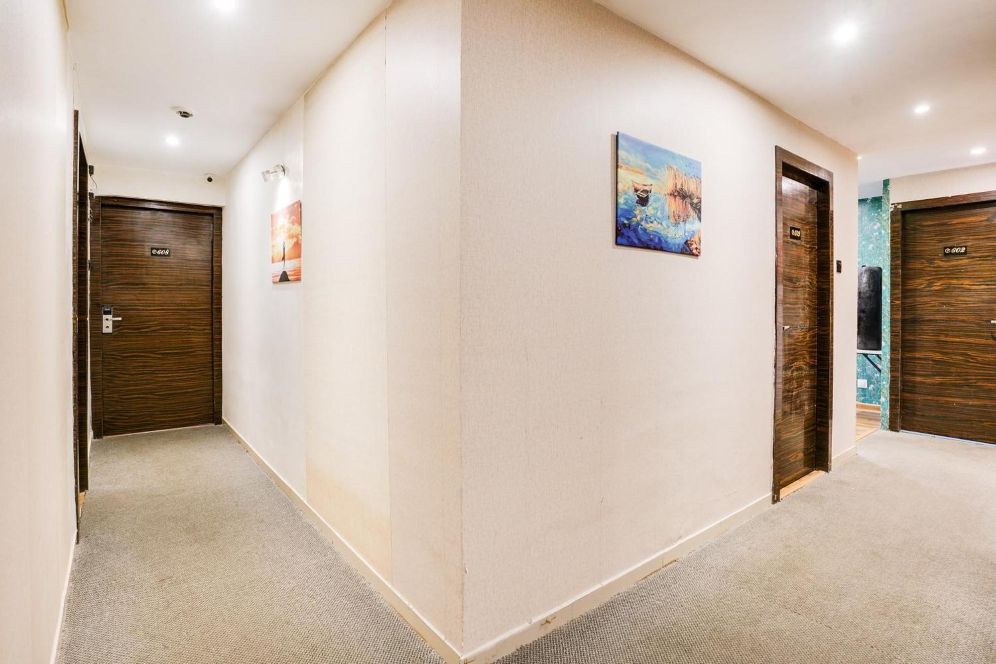 Super Collection O Andheri Near Western Express Highway Bombay Extérieur photo